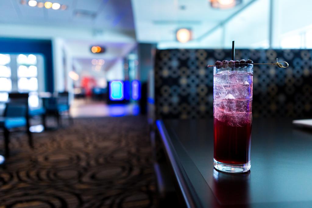The Grand Winnipeg Airport Hotel By Lakeview Экстерьер фото