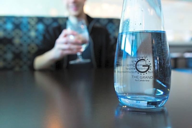 The Grand Winnipeg Airport Hotel By Lakeview Экстерьер фото